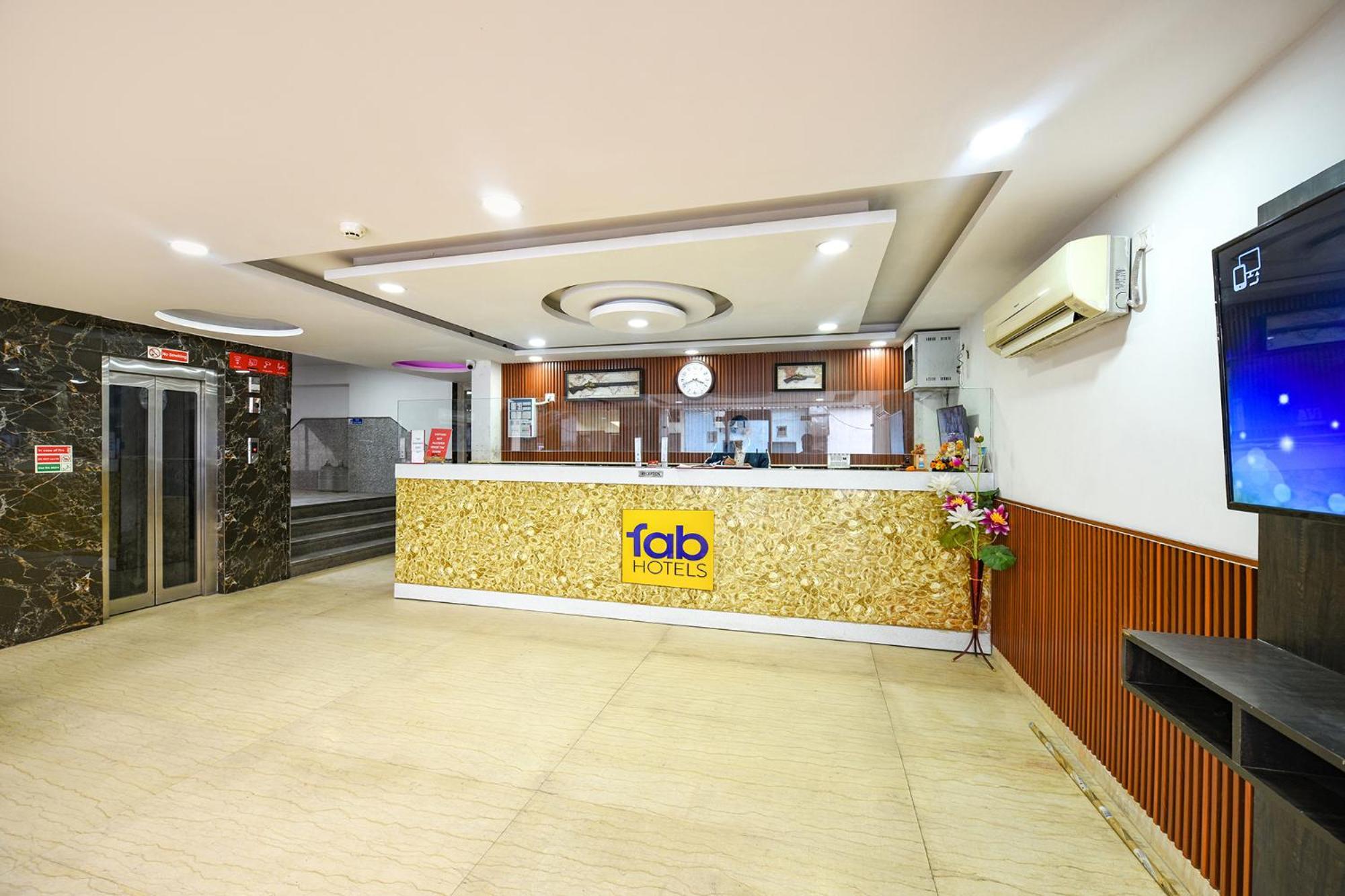 Fabhotel Belwood Near Igi Airport Nueva Delhi Exterior foto